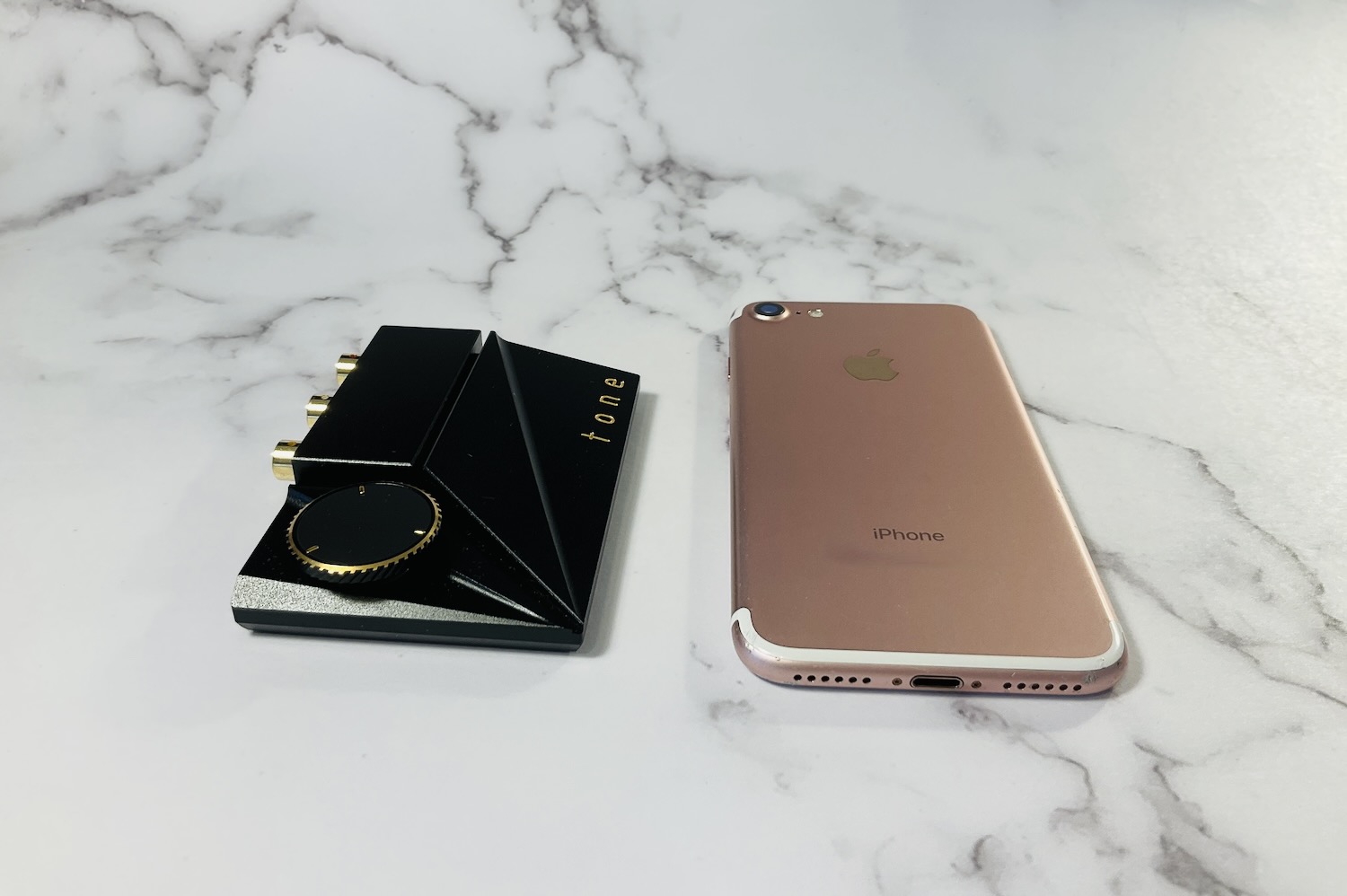 iphoneとKhadas Tone2 Pro・モバイルUSB-DAC画像